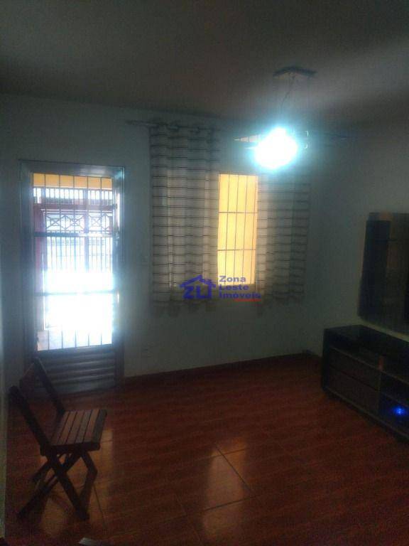 Sobrado à venda com 2 quartos, 60m² - Foto 4