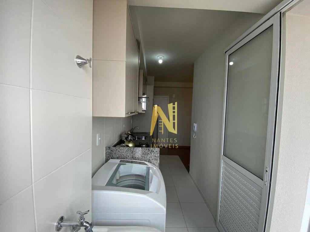 Apartamento à venda com 3 quartos, 66m² - Foto 11