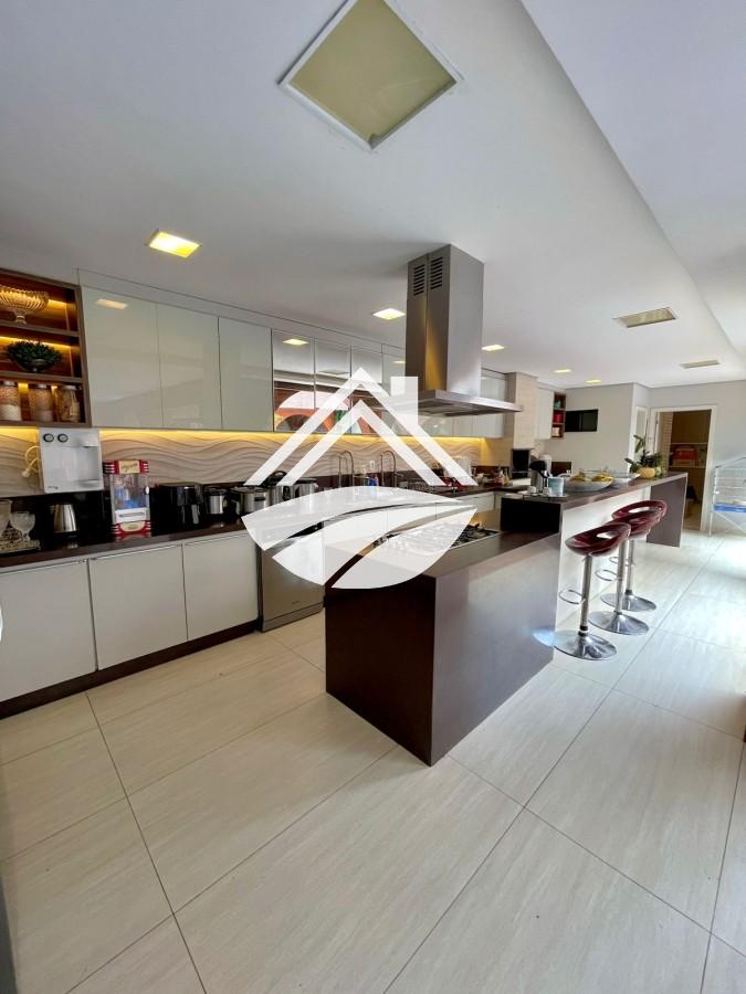 Sobrado à venda com 4 quartos, 480m² - Foto 8