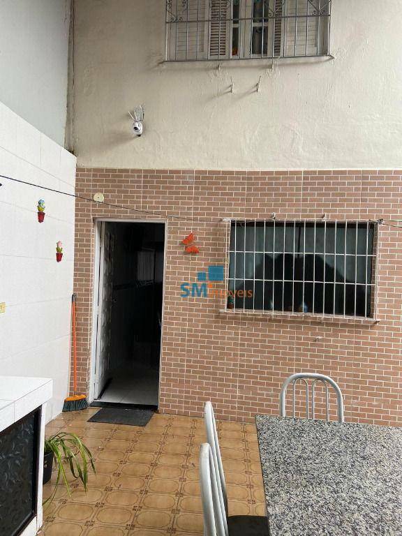 Casa à venda com 2 quartos, 200m² - Foto 13