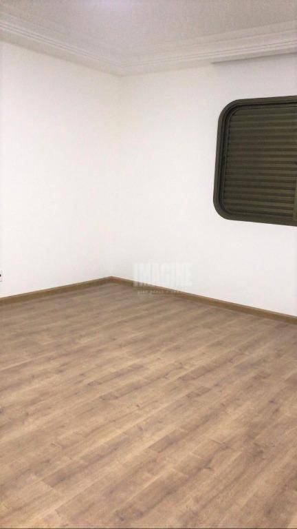 Apartamento à venda com 4 quartos, 280m² - Foto 18