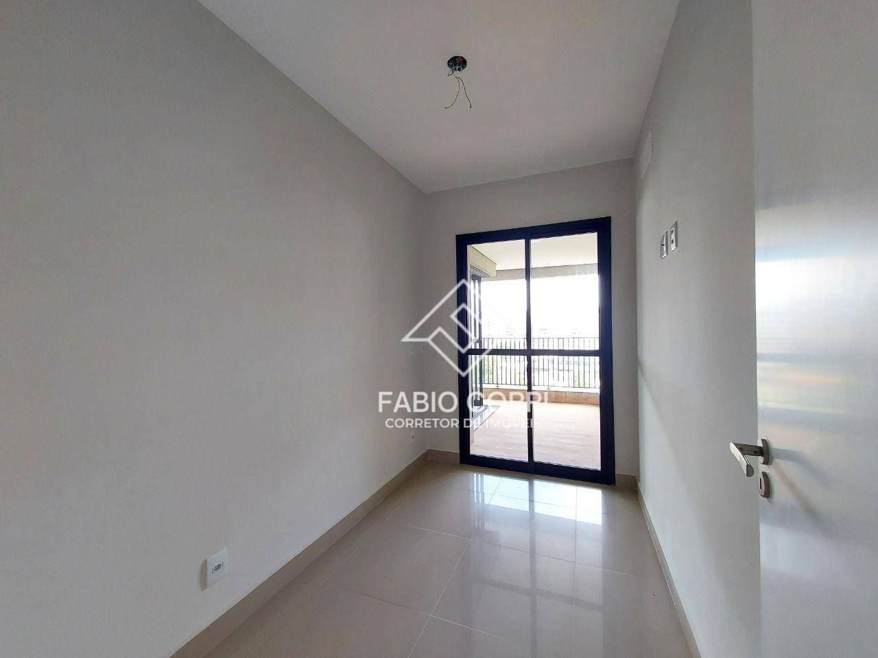 Apartamento à venda com 3 quartos, 159m² - Foto 9