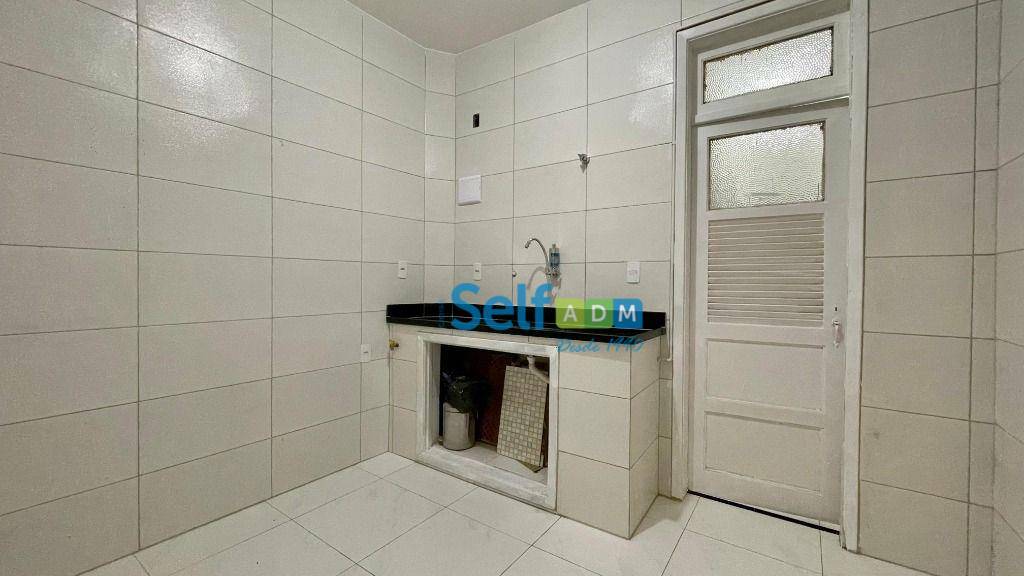 Apartamento para alugar com 2 quartos, 86m² - Foto 9