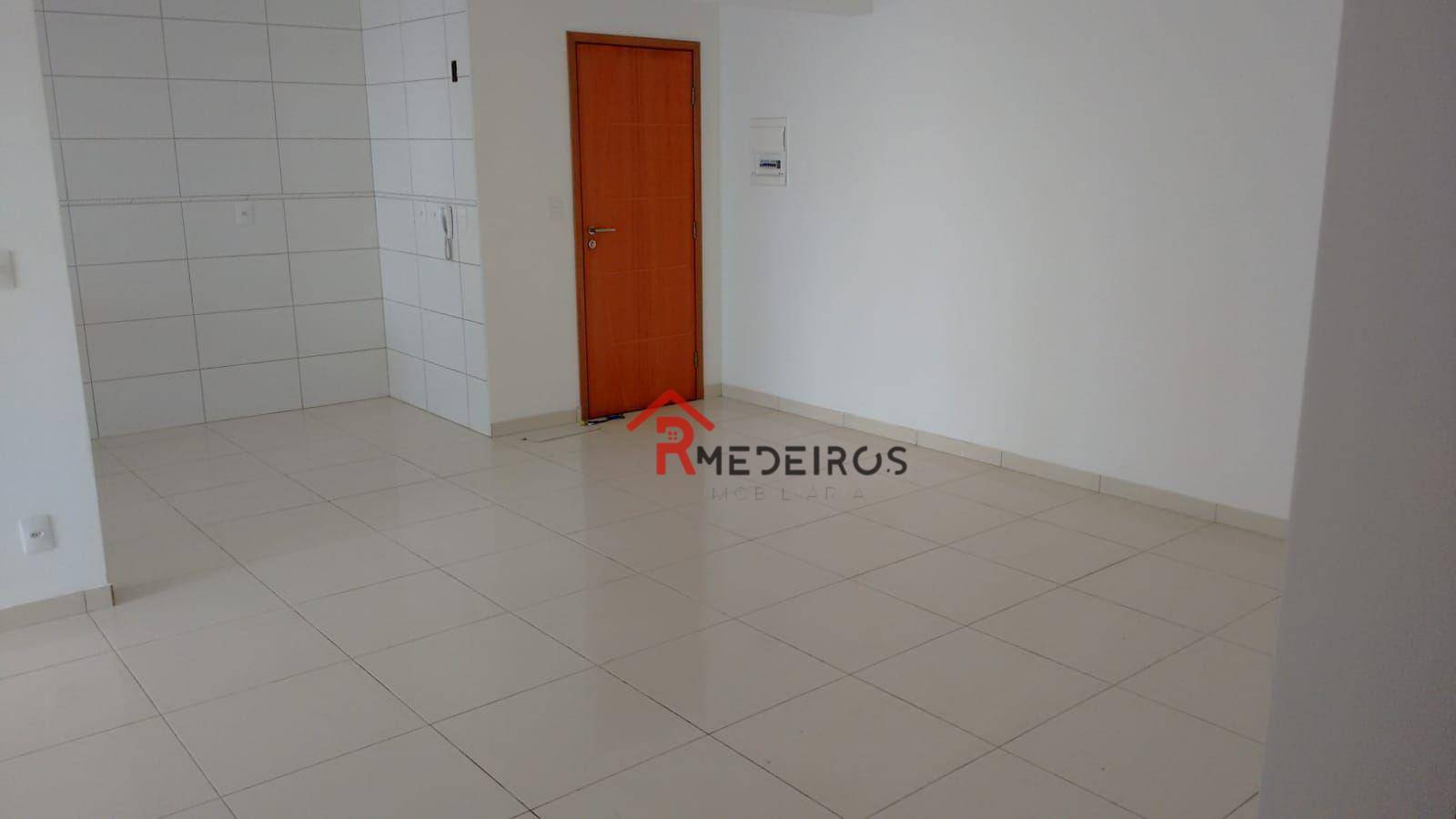 Apartamento à venda com 2 quartos, 72m² - Foto 3