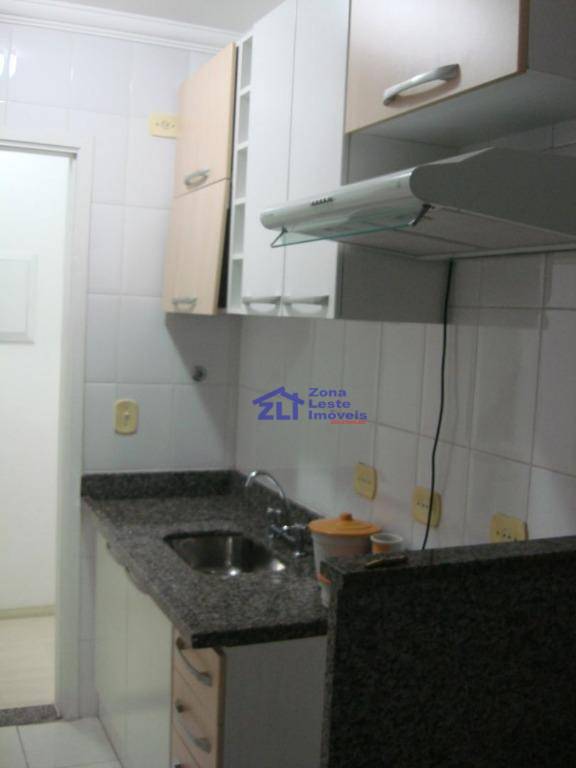 Apartamento à venda com 3 quartos, 60m² - Foto 2