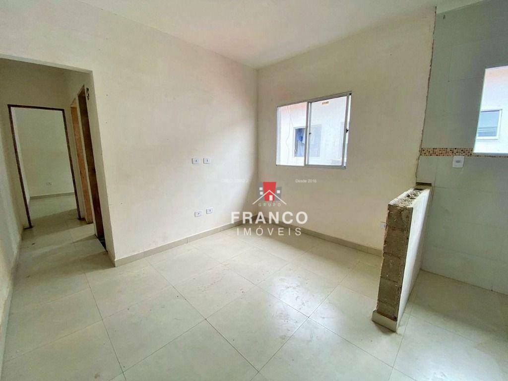 Sobrado à venda com 2 quartos, 50m² - Foto 2