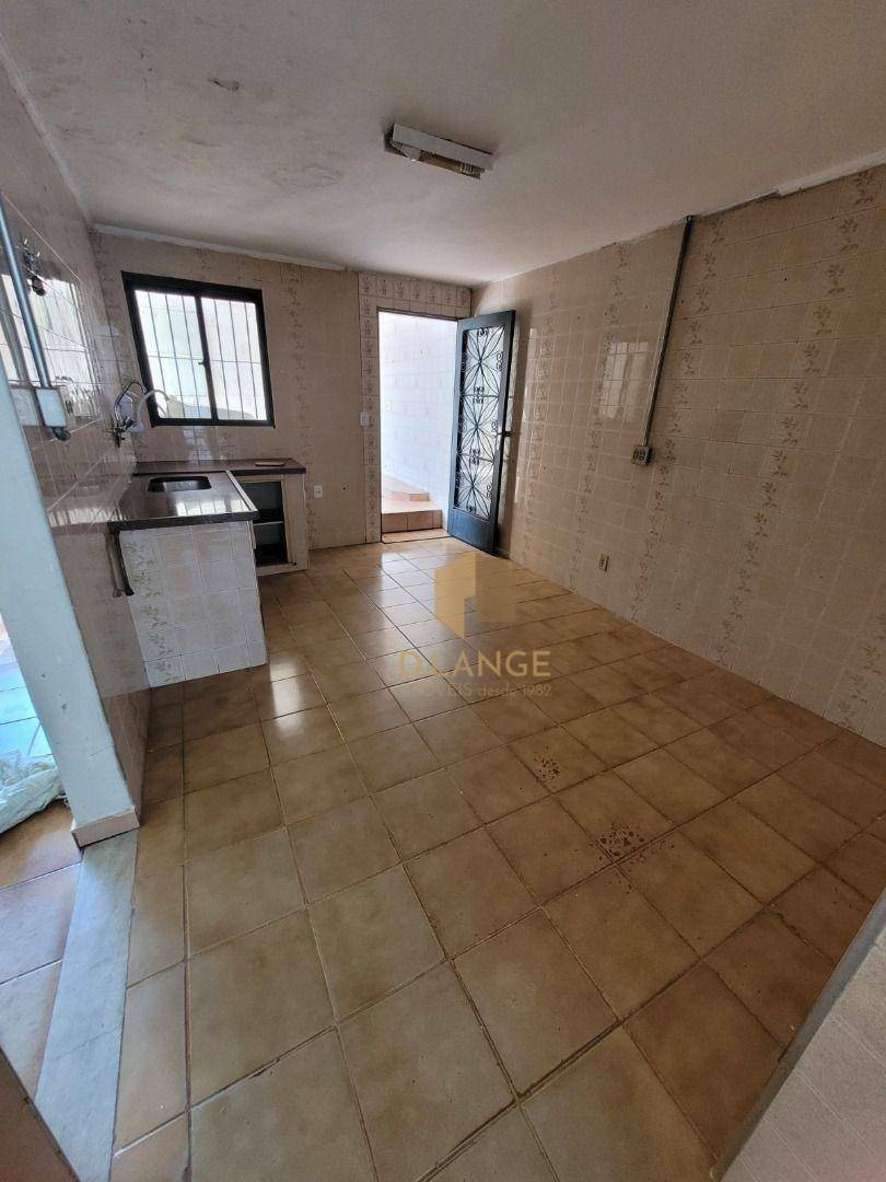 Casa para alugar com 2 quartos, 252m² - Foto 14