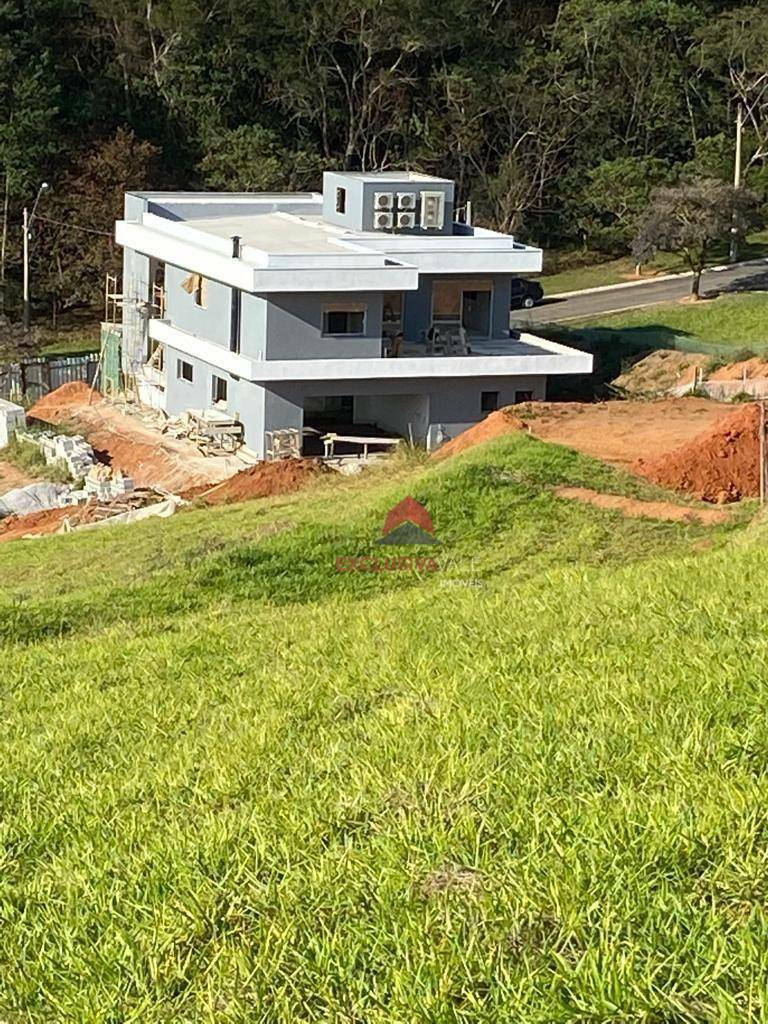 Casa de Condomínio à venda com 5 quartos, 387m² - Foto 4