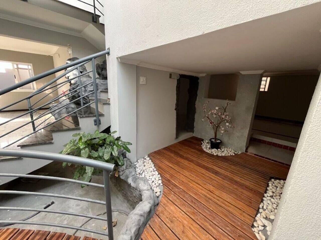 Casa à venda com 5 quartos, 450m² - Foto 7