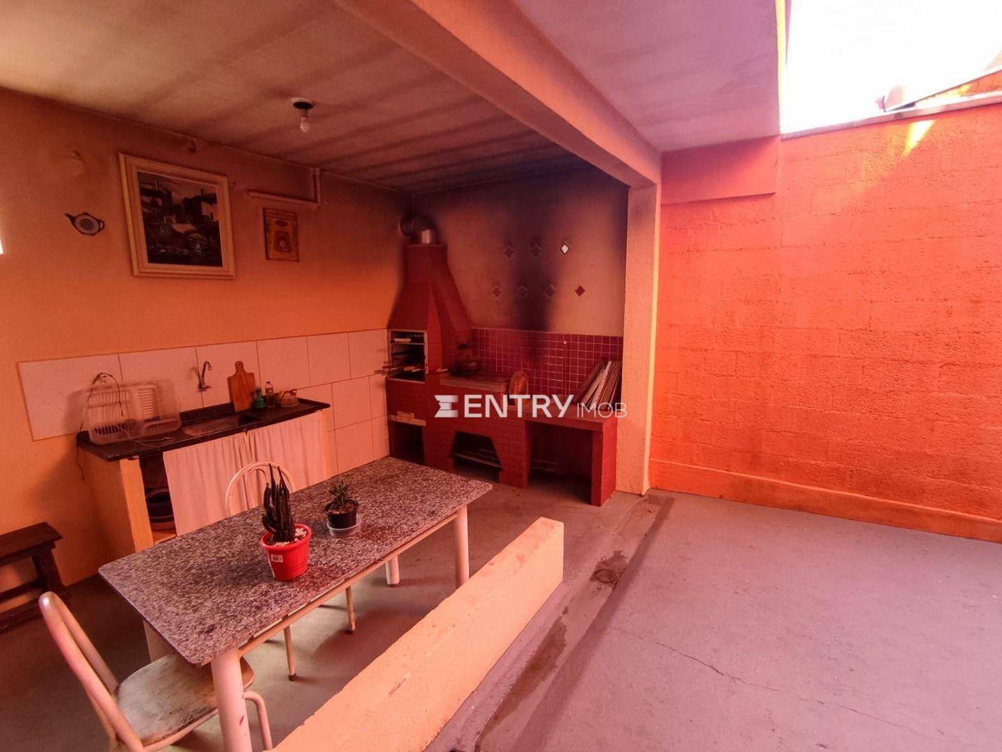 Casa à venda com 3 quartos, 230m² - Foto 13