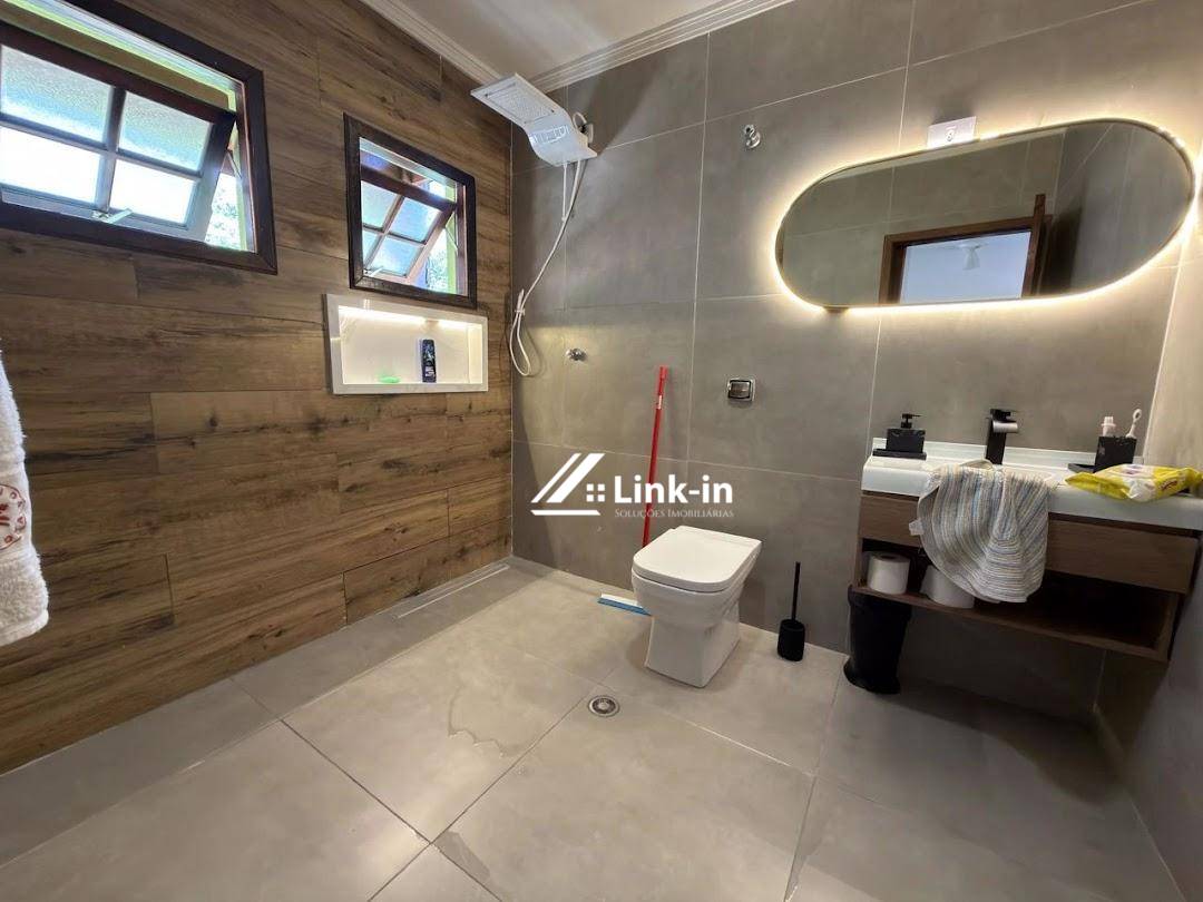 Casa, 6 quartos, 390 m² - Foto 5