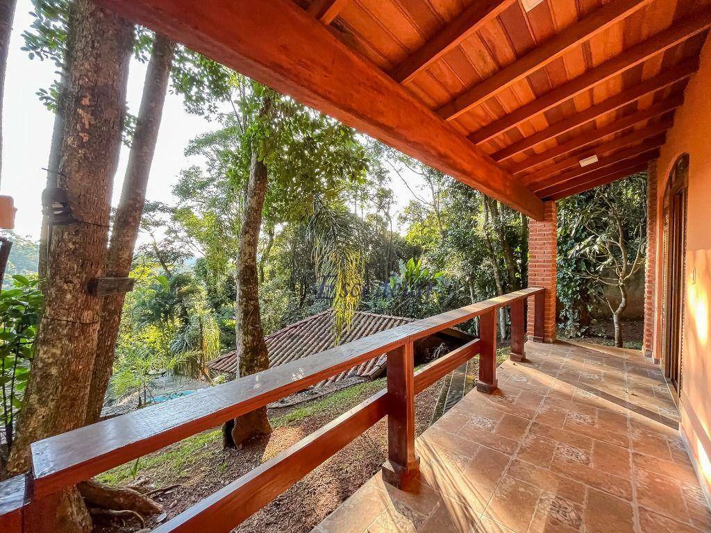 Casa de Condomínio à venda com 3 quartos, 400m² - Foto 29