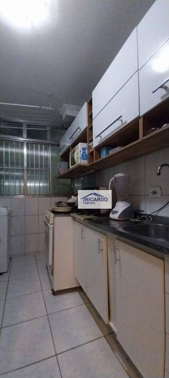 Apartamento à venda com 2 quartos, 55m² - Foto 8