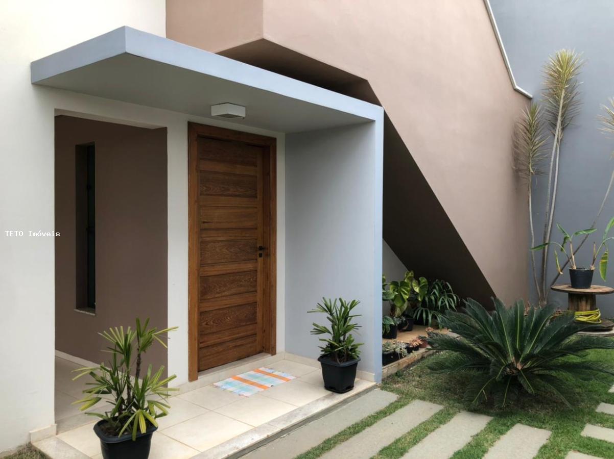 Casa à venda com 3 quartos, 345m² - Foto 2