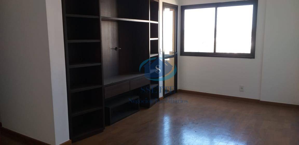 Apartamento para alugar com 3 quartos, 72m² - Foto 1