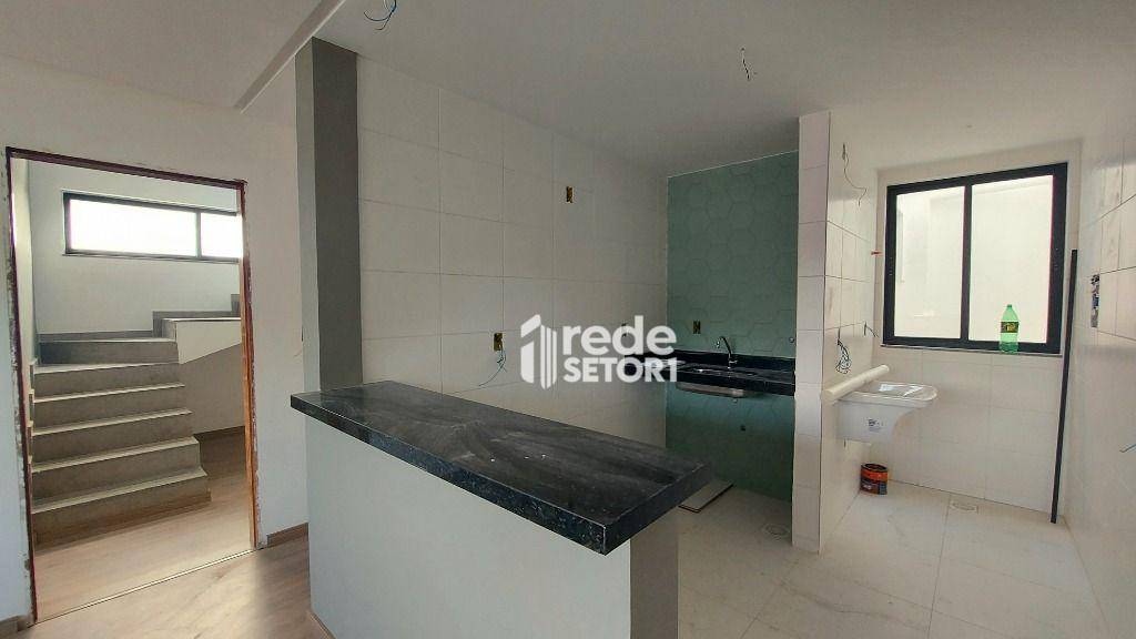 Cobertura à venda com 3 quartos, 130m² - Foto 4