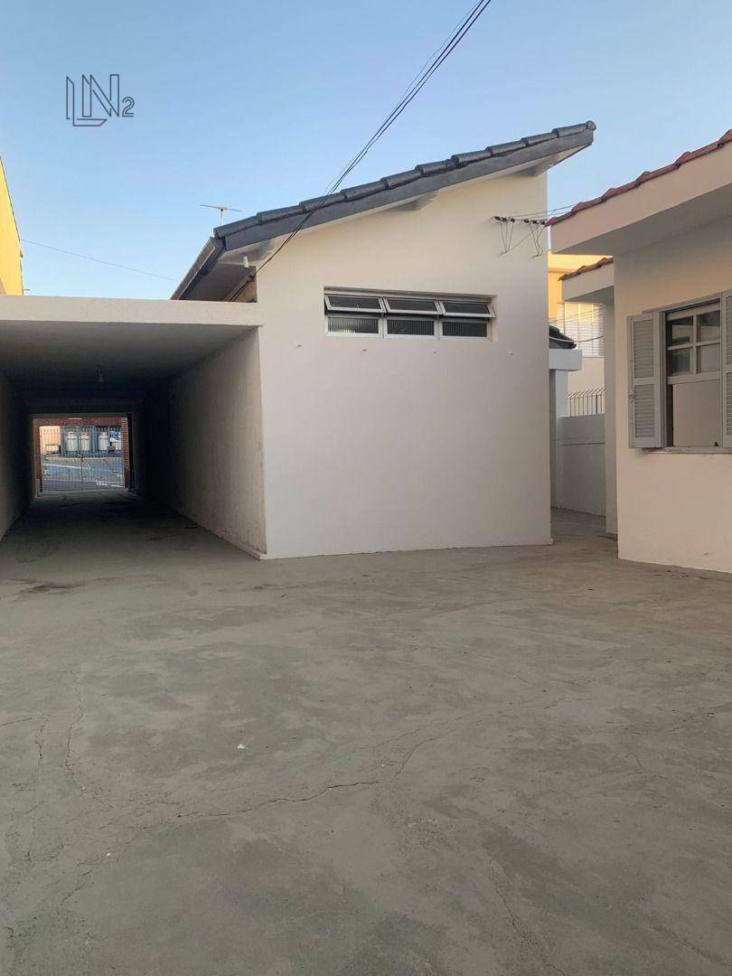 Casa à venda e aluguel com 3 quartos, 208m² - Foto 3