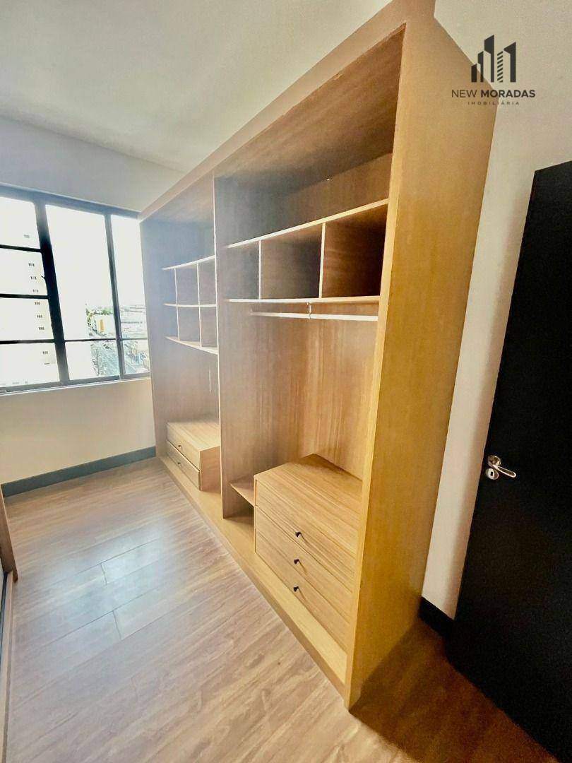 Apartamento à venda com 3 quartos, 157m² - Foto 17