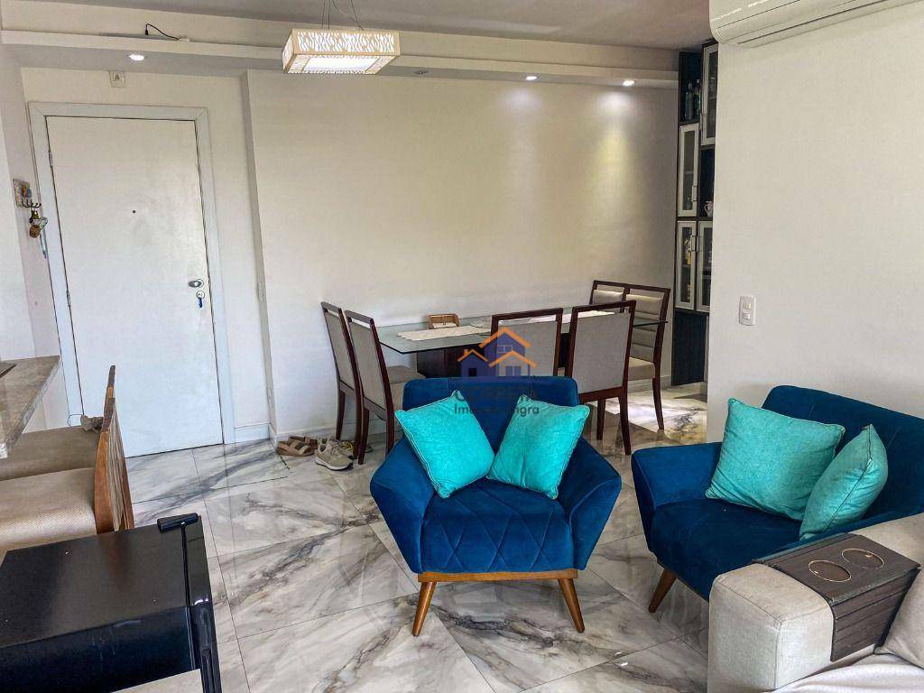 Apartamento para alugar com 3 quartos, 99m² - Foto 7