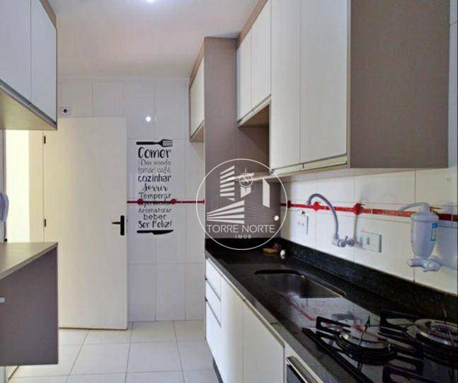 Apartamento à venda com 2 quartos, 64m² - Foto 11