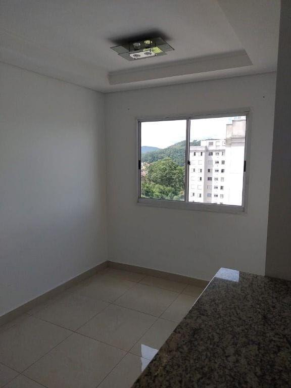 Apartamento à venda com 2 quartos, 45m² - Foto 4