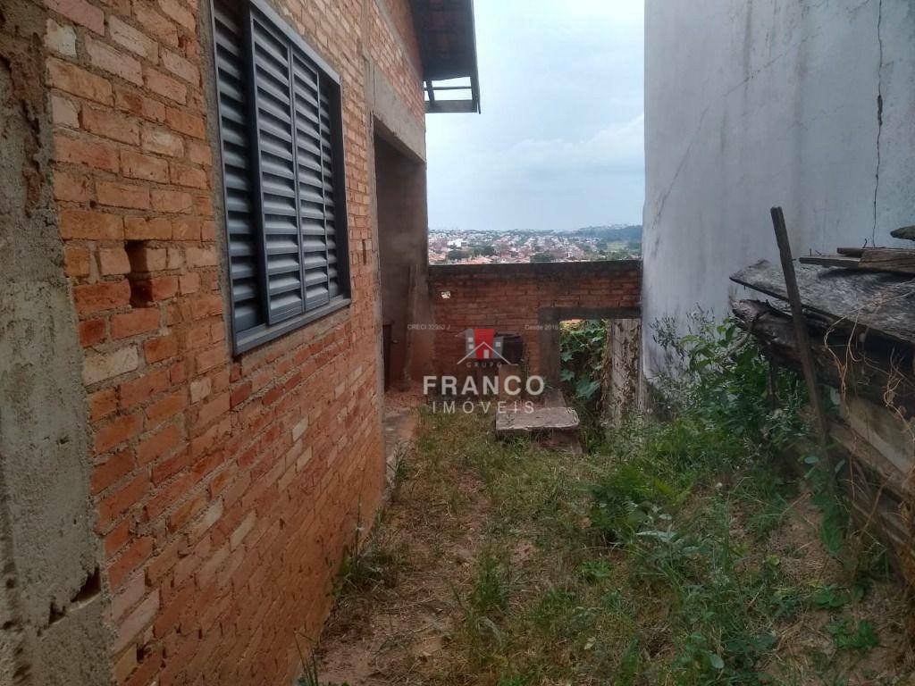 Casa à venda com 2 quartos, 70m² - Foto 5