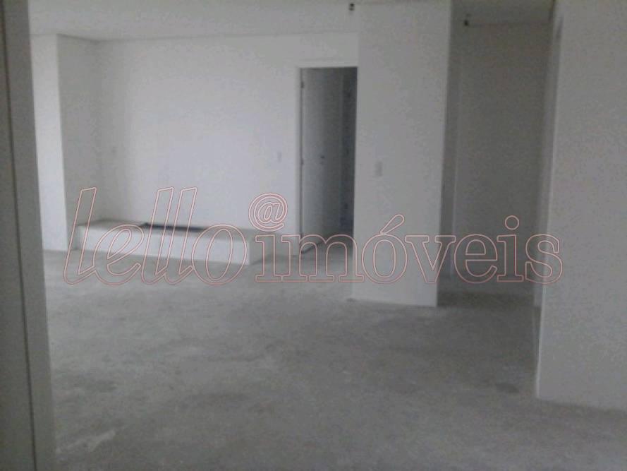 Apartamento à venda com 3 quartos, 206m² - Foto 1