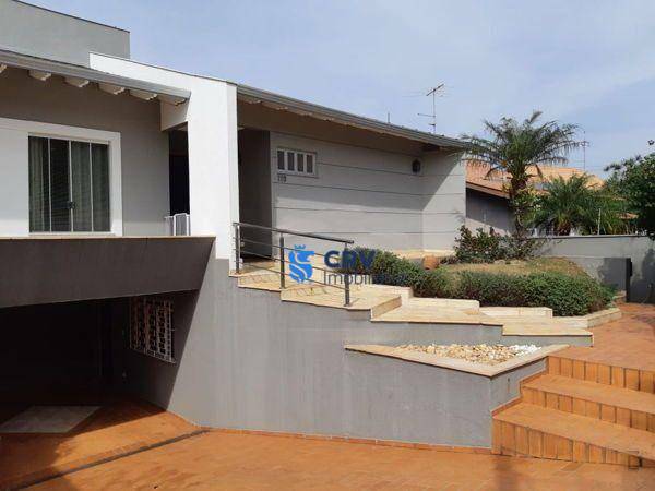 Casa à venda com 5 quartos, 375m² - Foto 3