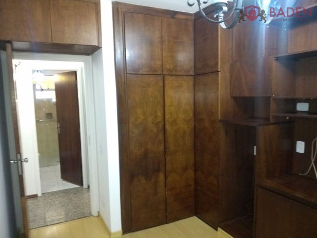 Apartamento à venda com 3 quartos, 105m² - Foto 8