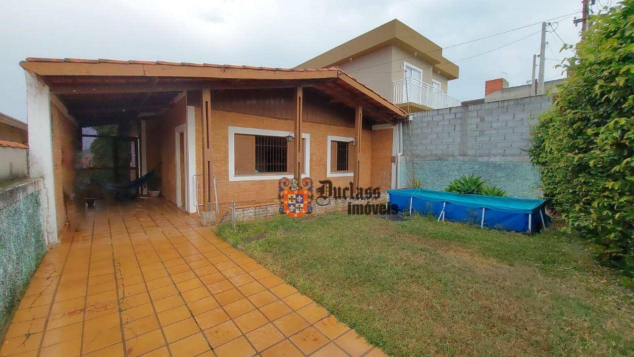 Casa à venda com 2 quartos, 107m² - Foto 1