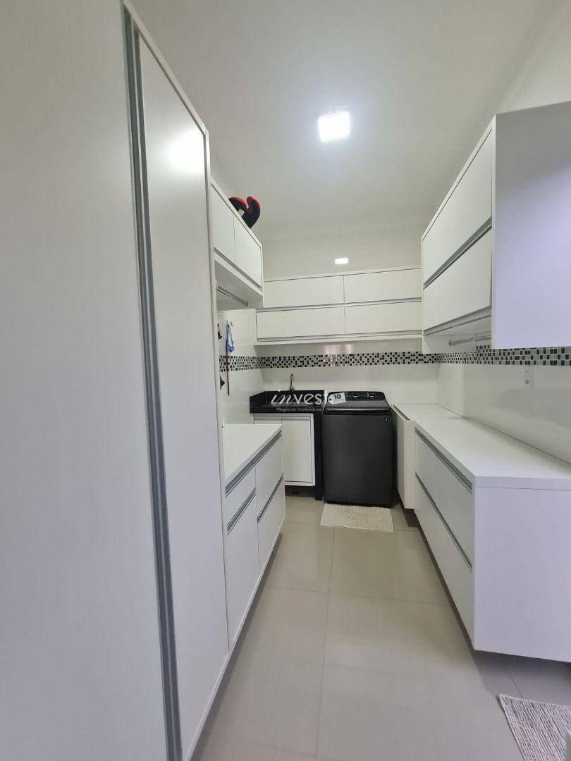 Casa de Condomínio à venda com 3 quartos, 270m² - Foto 21