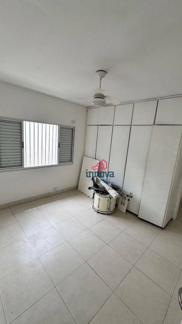 Sobrado à venda e aluguel com 3 quartos, 240m² - Foto 17