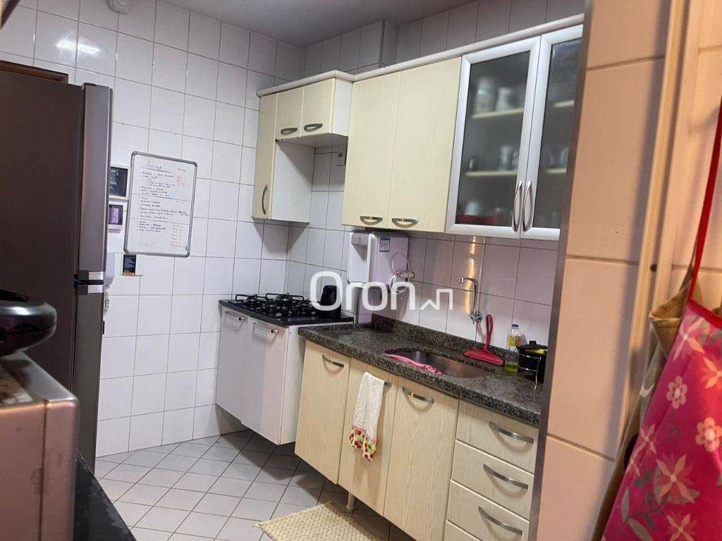 Apartamento à venda com 2 quartos, 68m² - Foto 4