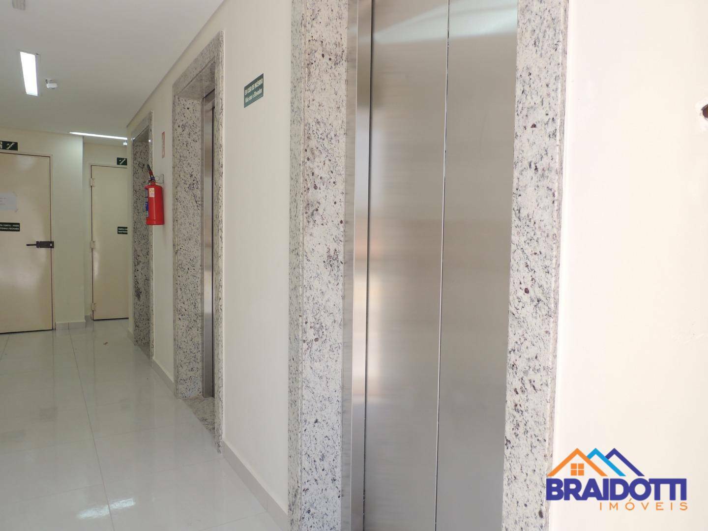 Apartamento à venda com 2 quartos, 51m² - Foto 31