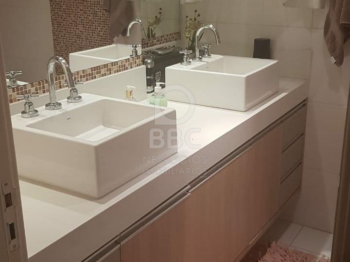 Apartamento à venda com 3 quartos, 145m² - Foto 19