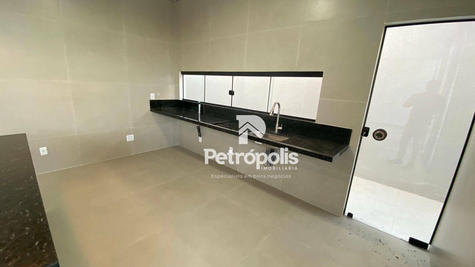 Casa à venda com 3 quartos, 206m² - Foto 6