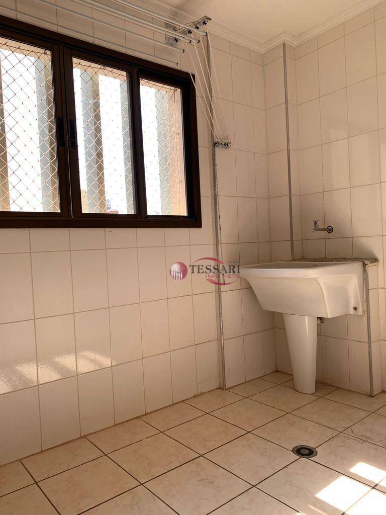 Apartamento para alugar com 3 quartos, 126m² - Foto 15