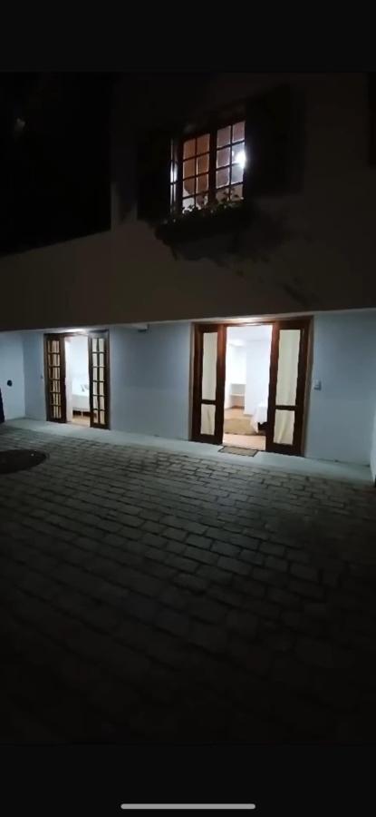 Casa à venda com 9 quartos, 750m² - Foto 27