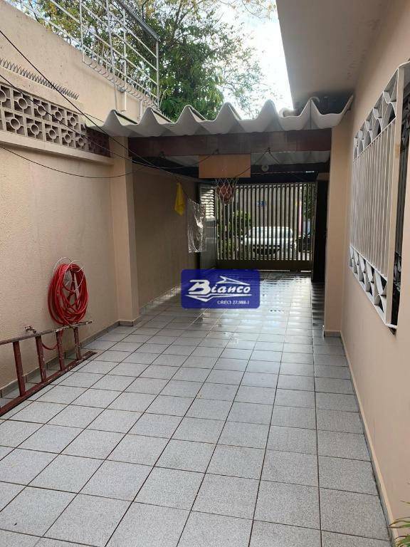 Casa à venda com 3 quartos, 184m² - Foto 8