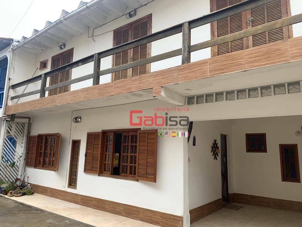 Casa à venda com 5 quartos, 151m² - Foto 1