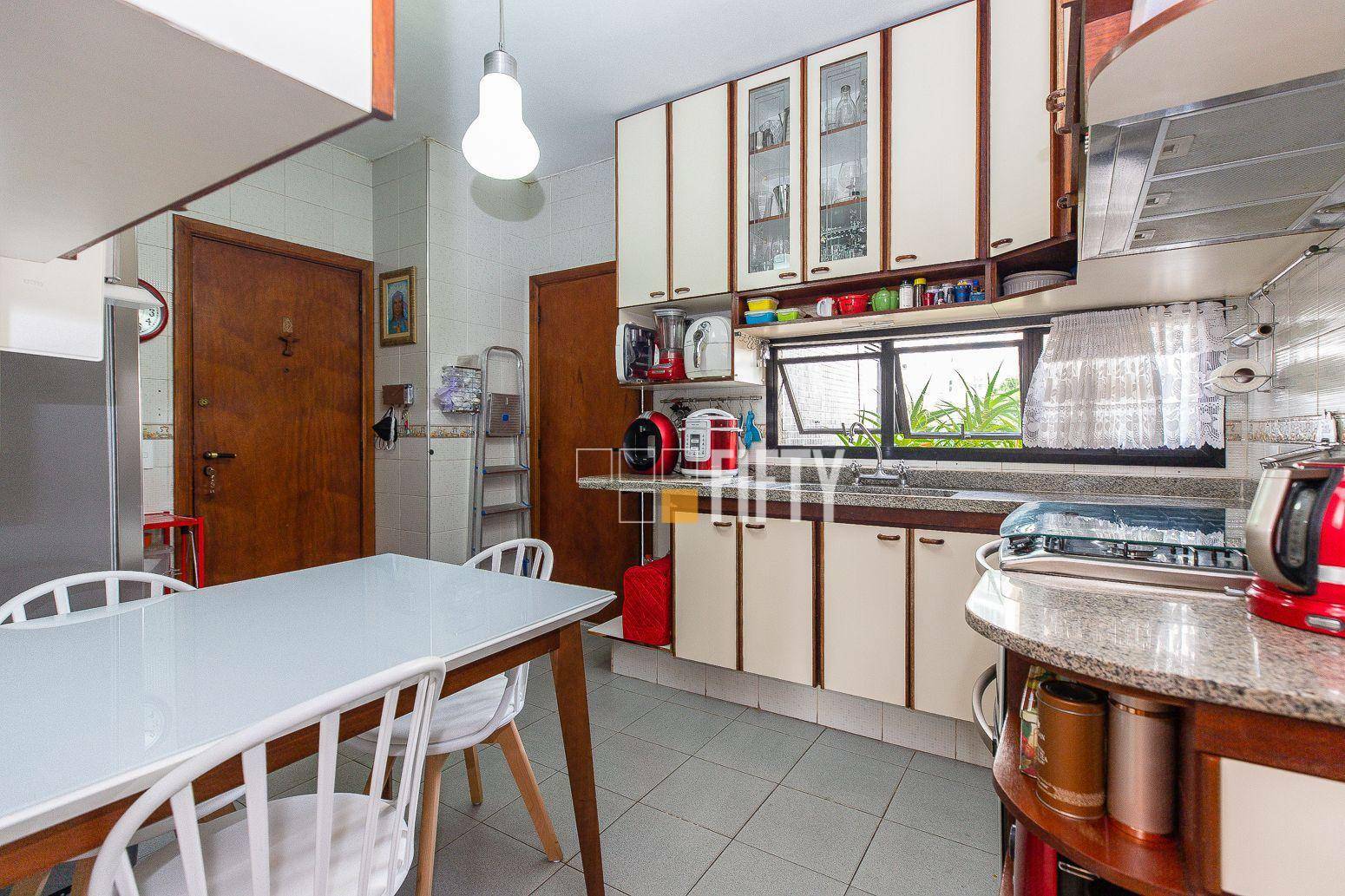 Apartamento à venda com 4 quartos, 133m² - Foto 13