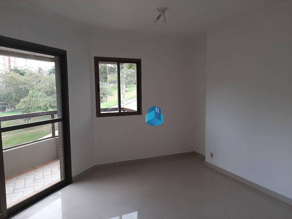 Apartamento à venda com 3 quartos, 94m² - Foto 19