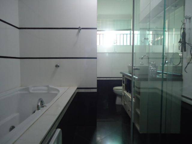 Sobrado à venda com 4 quartos, 300m² - Foto 22