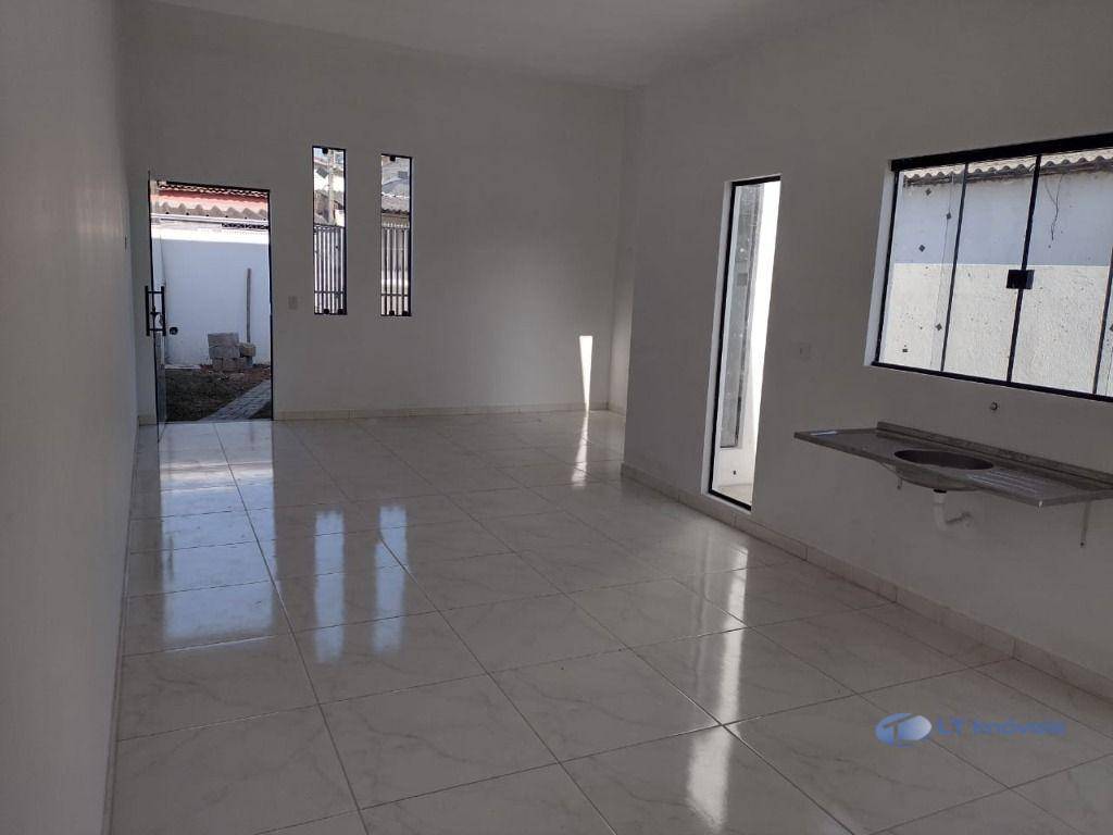 Casa à venda com 2 quartos, 63m² - Foto 3