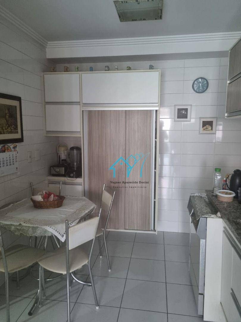 Apartamento à venda com 3 quartos, 146m² - Foto 12