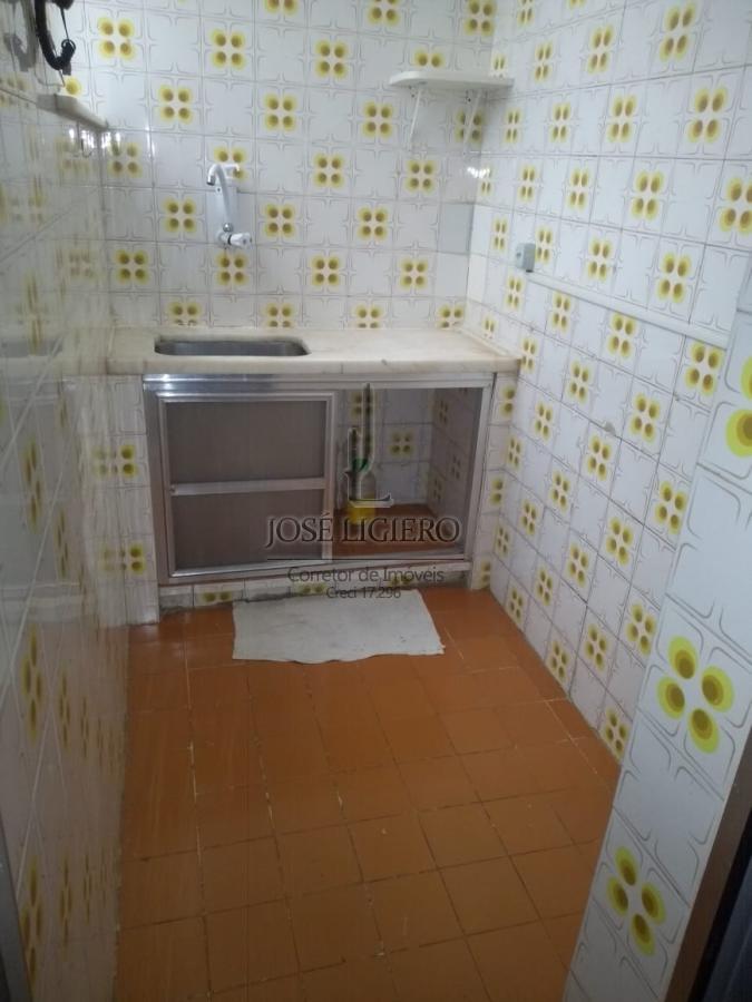 Apartamento à venda com 1 quarto, 45m² - Foto 17