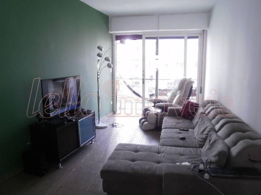 Apartamento para alugar com 3 quartos, 230m² - Foto 2