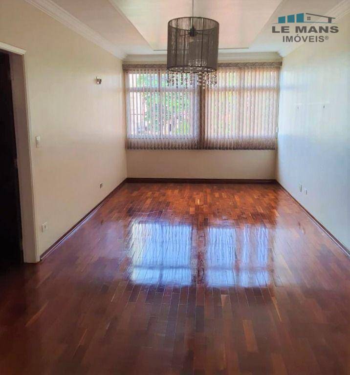 Apartamento à venda com 3 quartos, 100m² - Foto 1