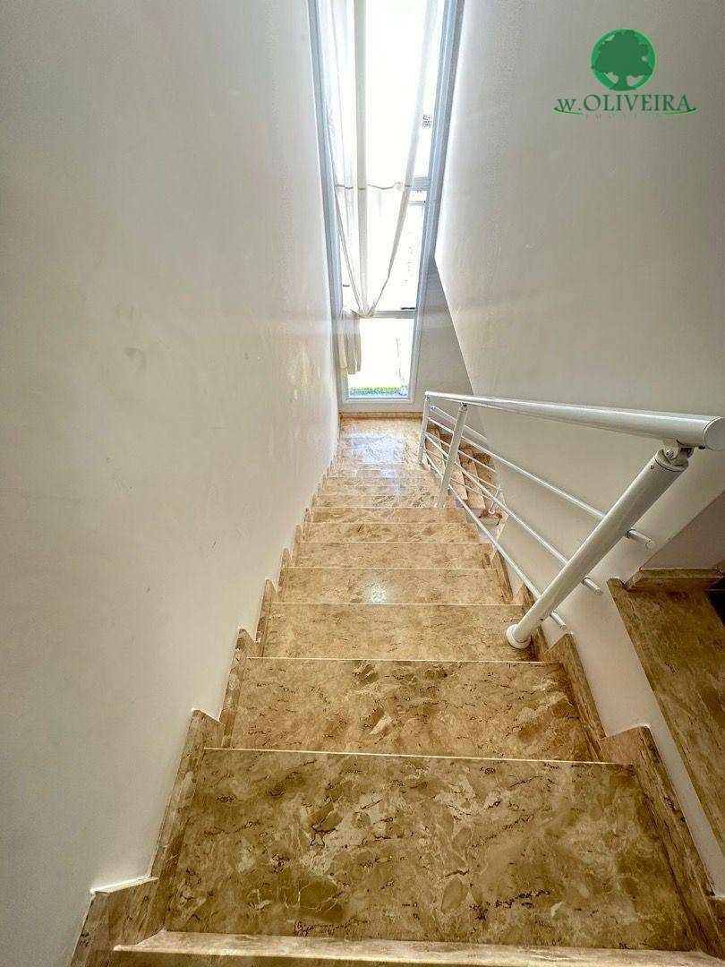 Sobrado à venda e aluguel com 3 quartos, 179m² - Foto 11