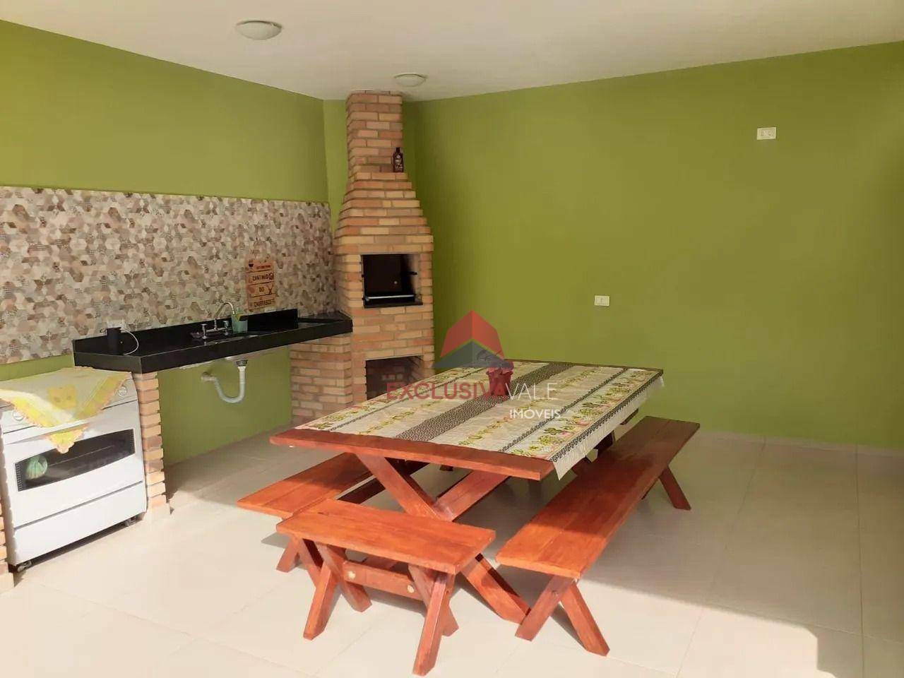 Casa à venda com 3 quartos, 222m² - Foto 4